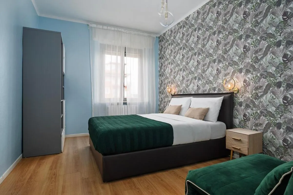 Classbnb - Apartment Just 2 Minutes Walk From Domodossola M5 Metro Station Milano 0*,  İtalya