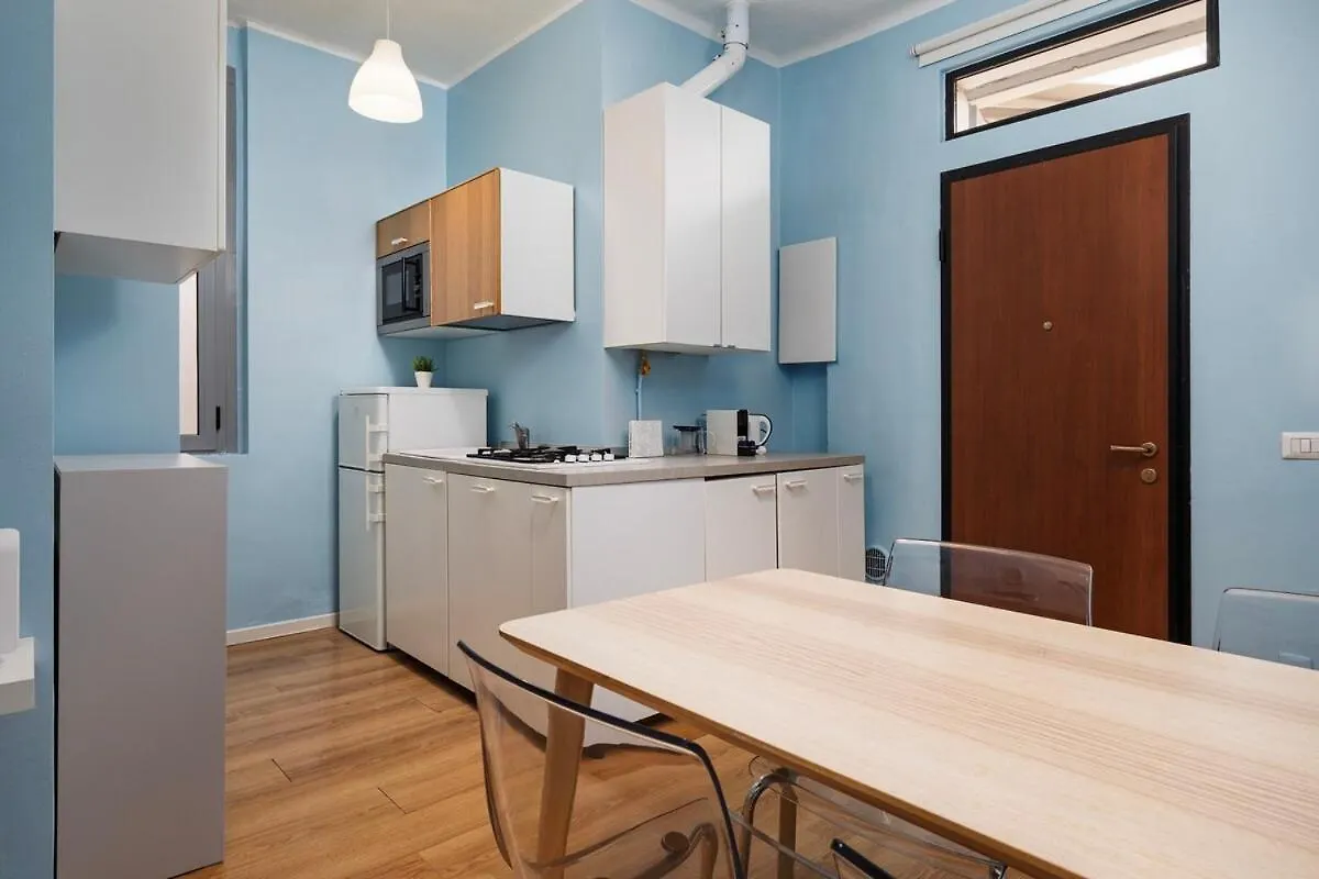 Classbnb - Apartment Just 2 Minutes Walk From Domodossola M5 Metro Station Milano İtalya